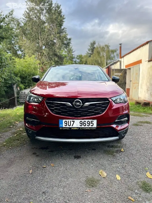 Opel Grandland 1,2 96kW, TOP stav,1.majitel